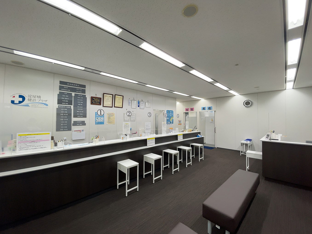 淀屋橋健診プラザの受付
